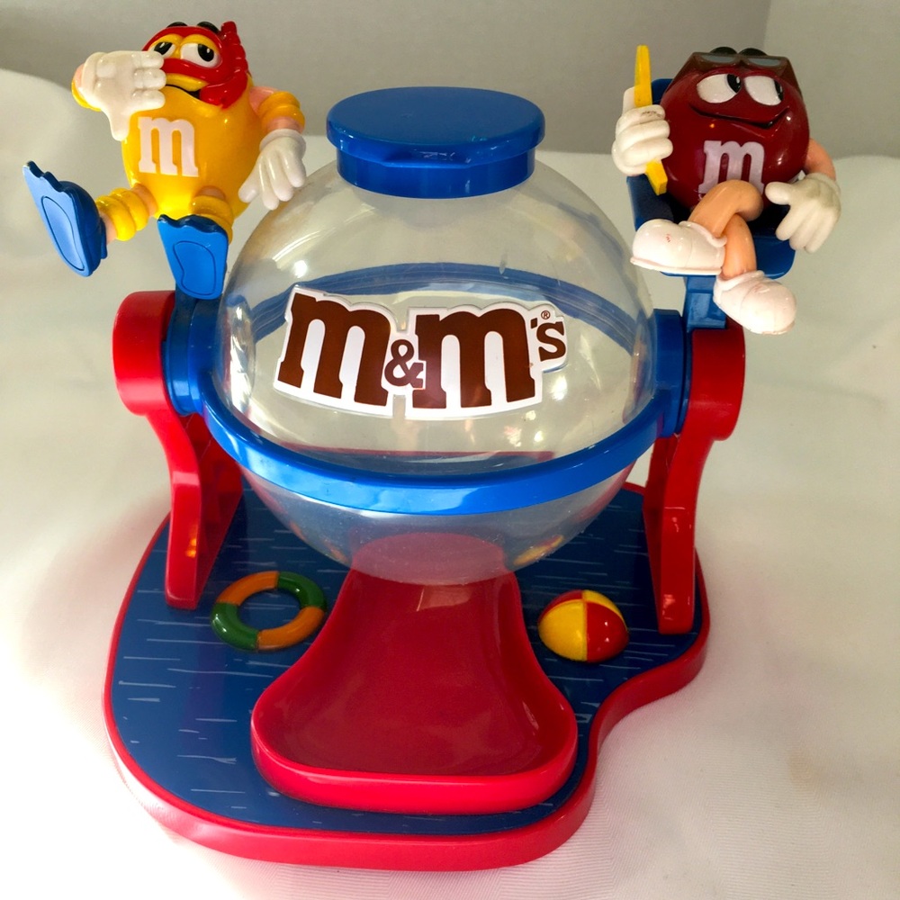 M&m’s make a splash candy dispenser. Swimming pool scuba diver preowned